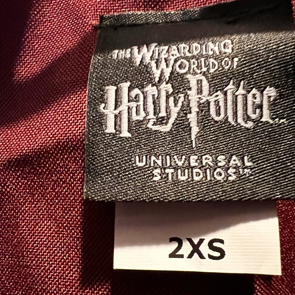 Authentic Universal Theme Park Harry Potter Robe - Picture 3 of 6